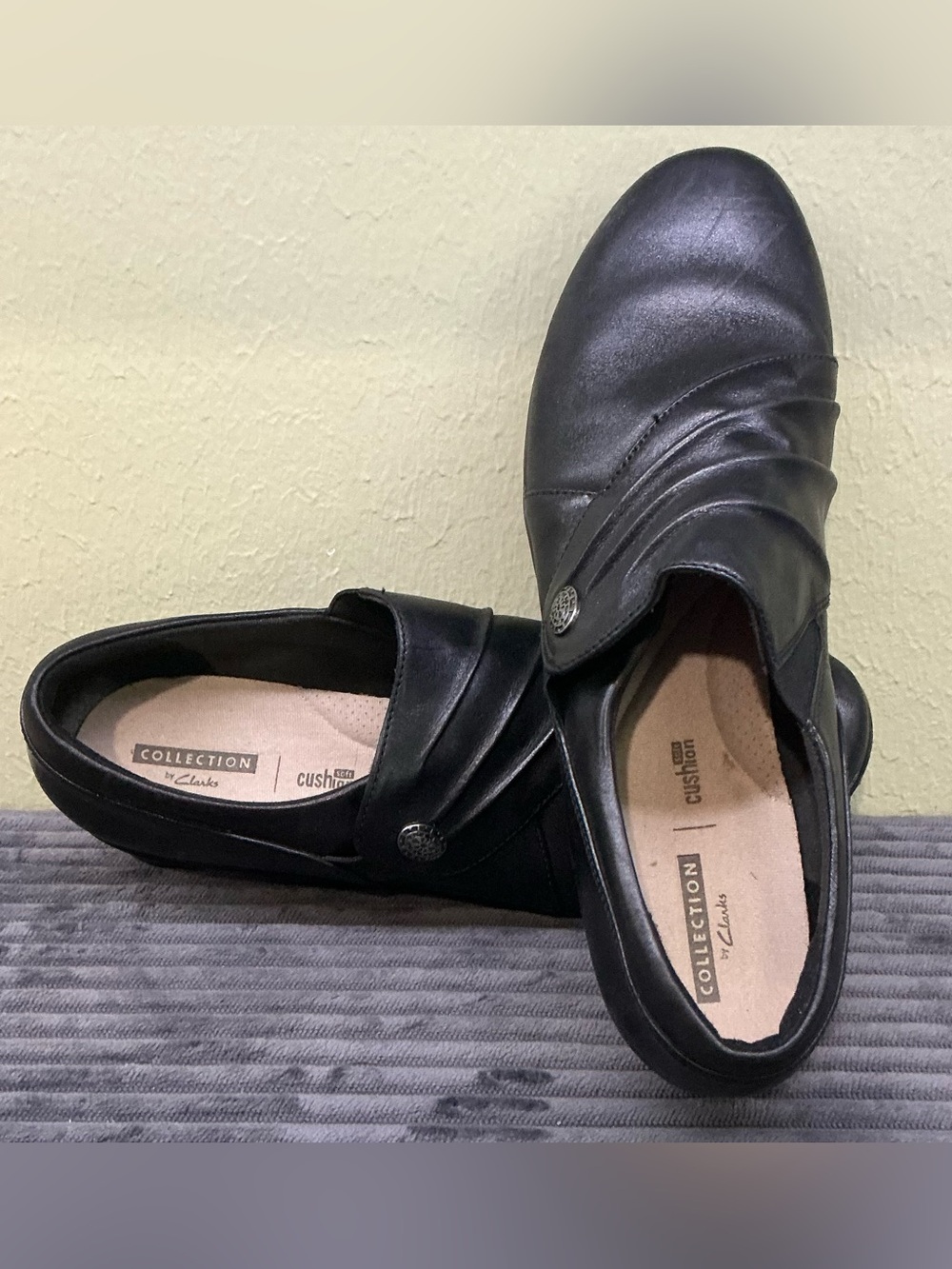 Clarks Collection Hope Roxanne Black Leather Comfort Slip On Loafers Women’s 9.5